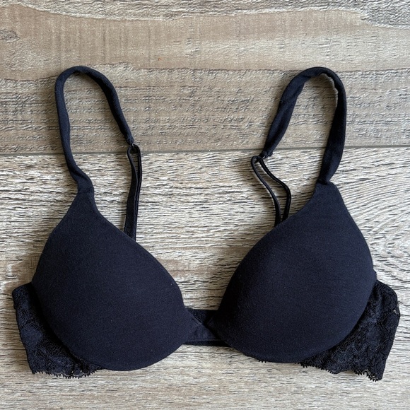 La Perla Other - La Perla Black Lace Accent Bra